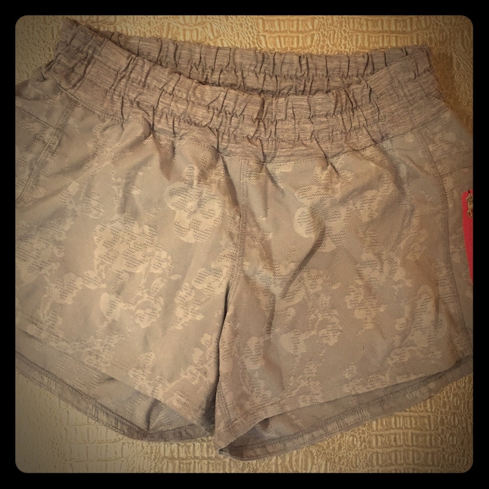 Lululemon gray and pink flower embossed short